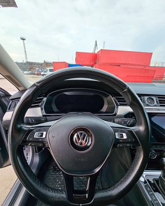 Volkswagen Passat cena 79000 przebieg: 162000, rok produkcji 2018 z Gdańsk małe 277